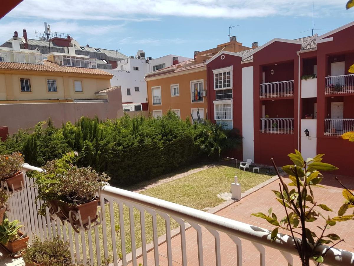 Bolivia Beach Apartments Malaga Bagian luar foto
