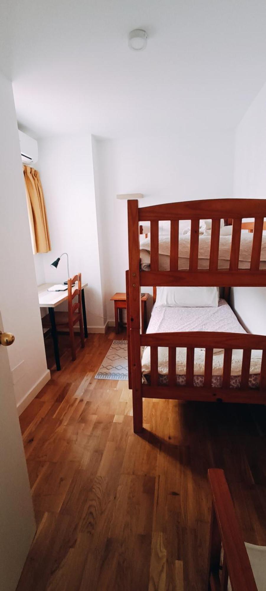 Bolivia Beach Apartments Malaga Bagian luar foto