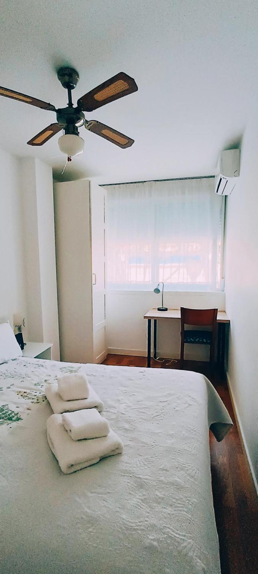 Bolivia Beach Apartments Malaga Bagian luar foto