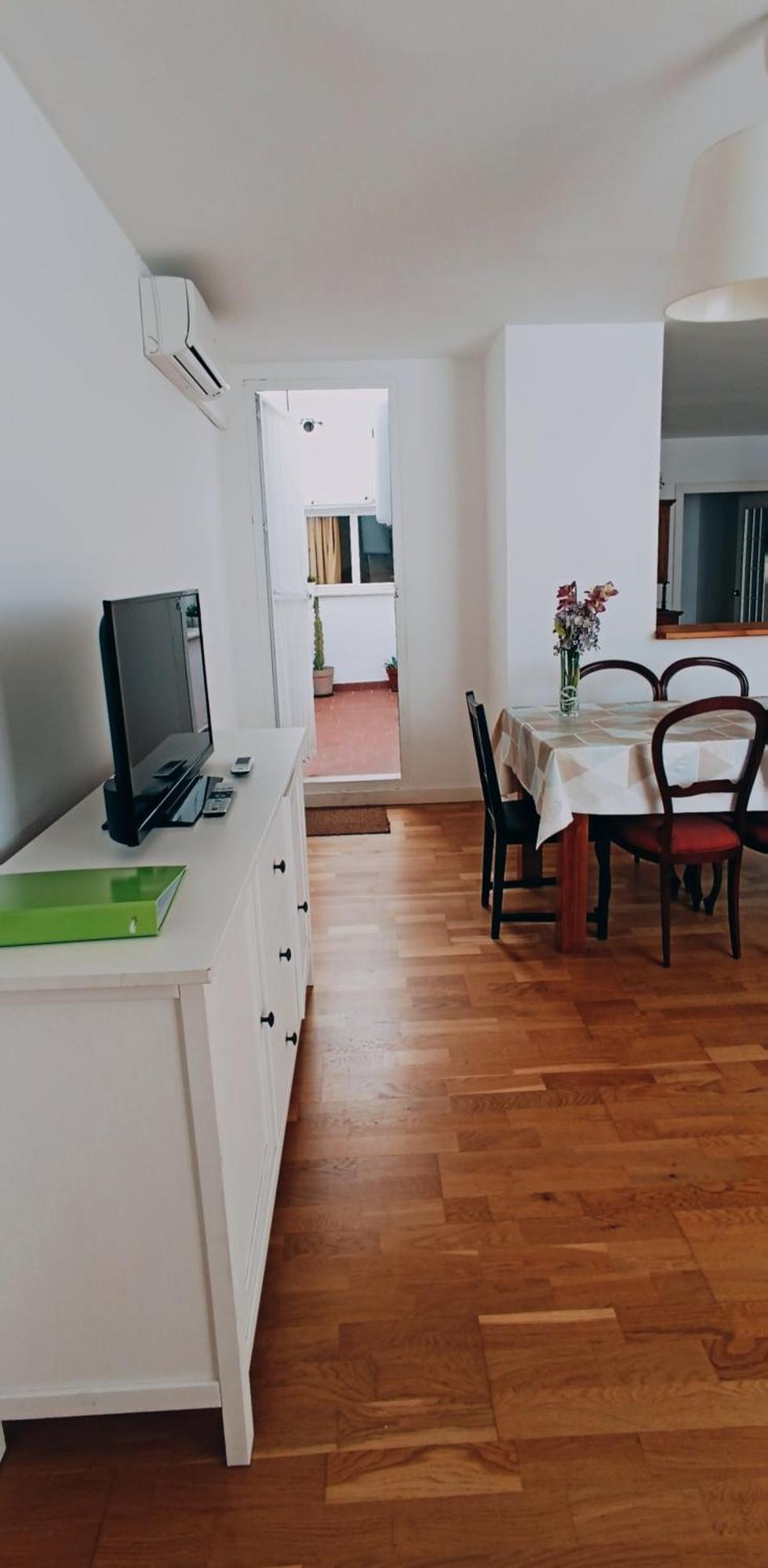 Bolivia Beach Apartments Malaga Bagian luar foto