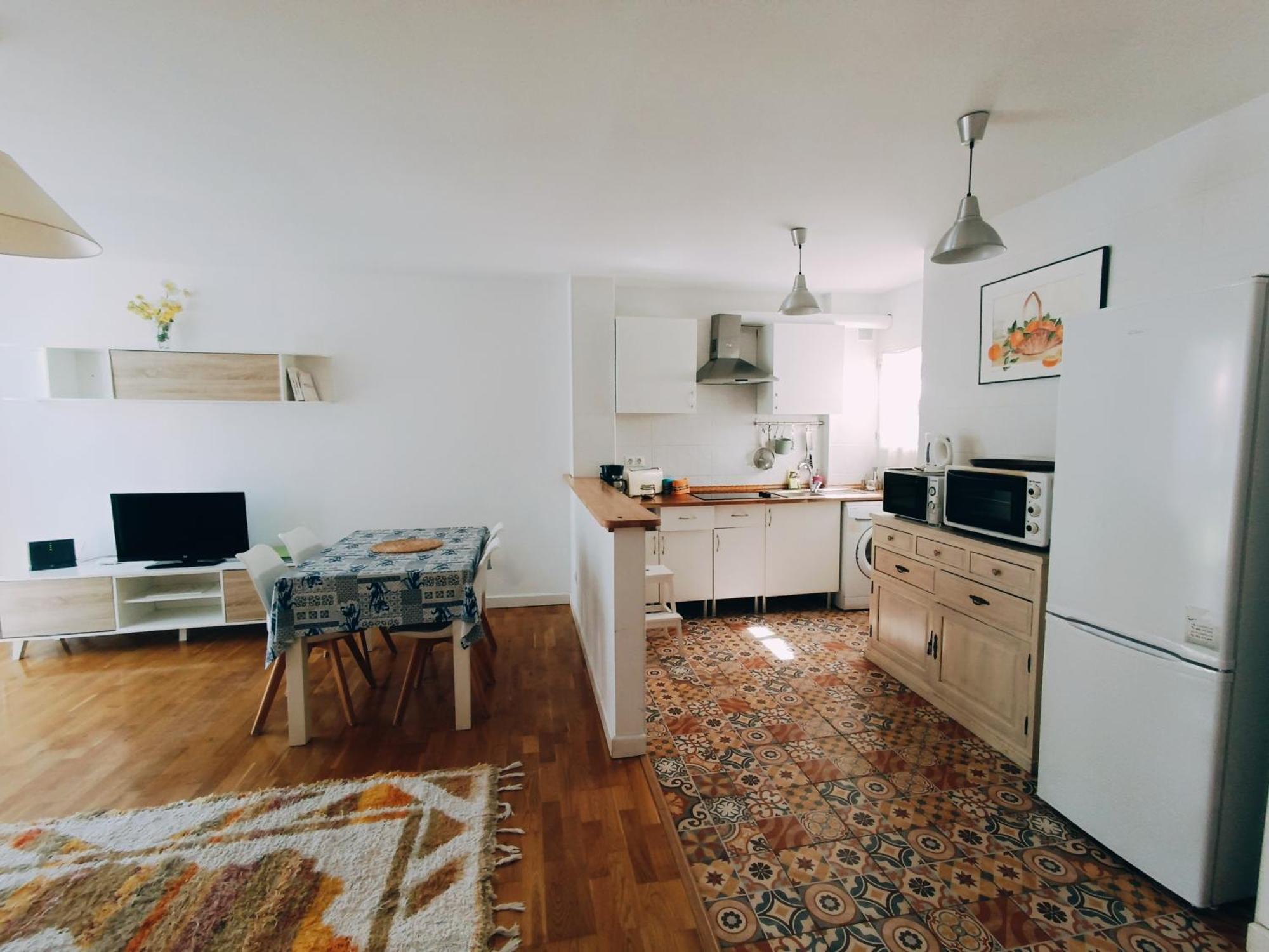 Bolivia Beach Apartments Malaga Bagian luar foto