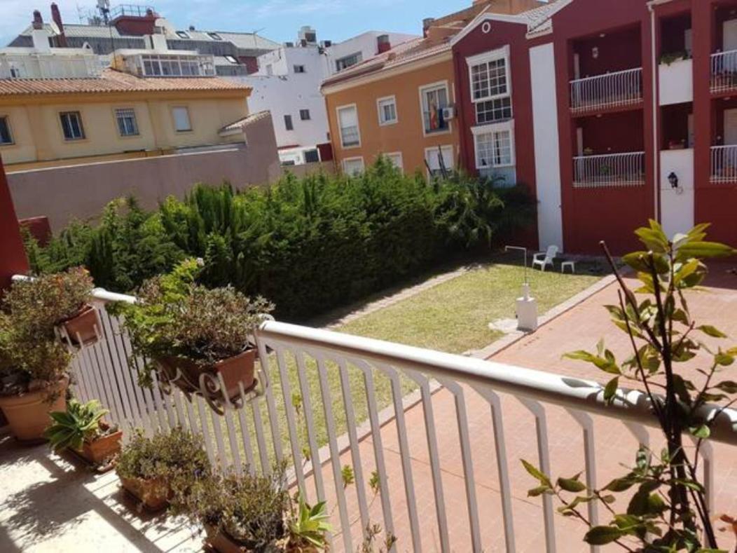 Bolivia Beach Apartments Malaga Bagian luar foto