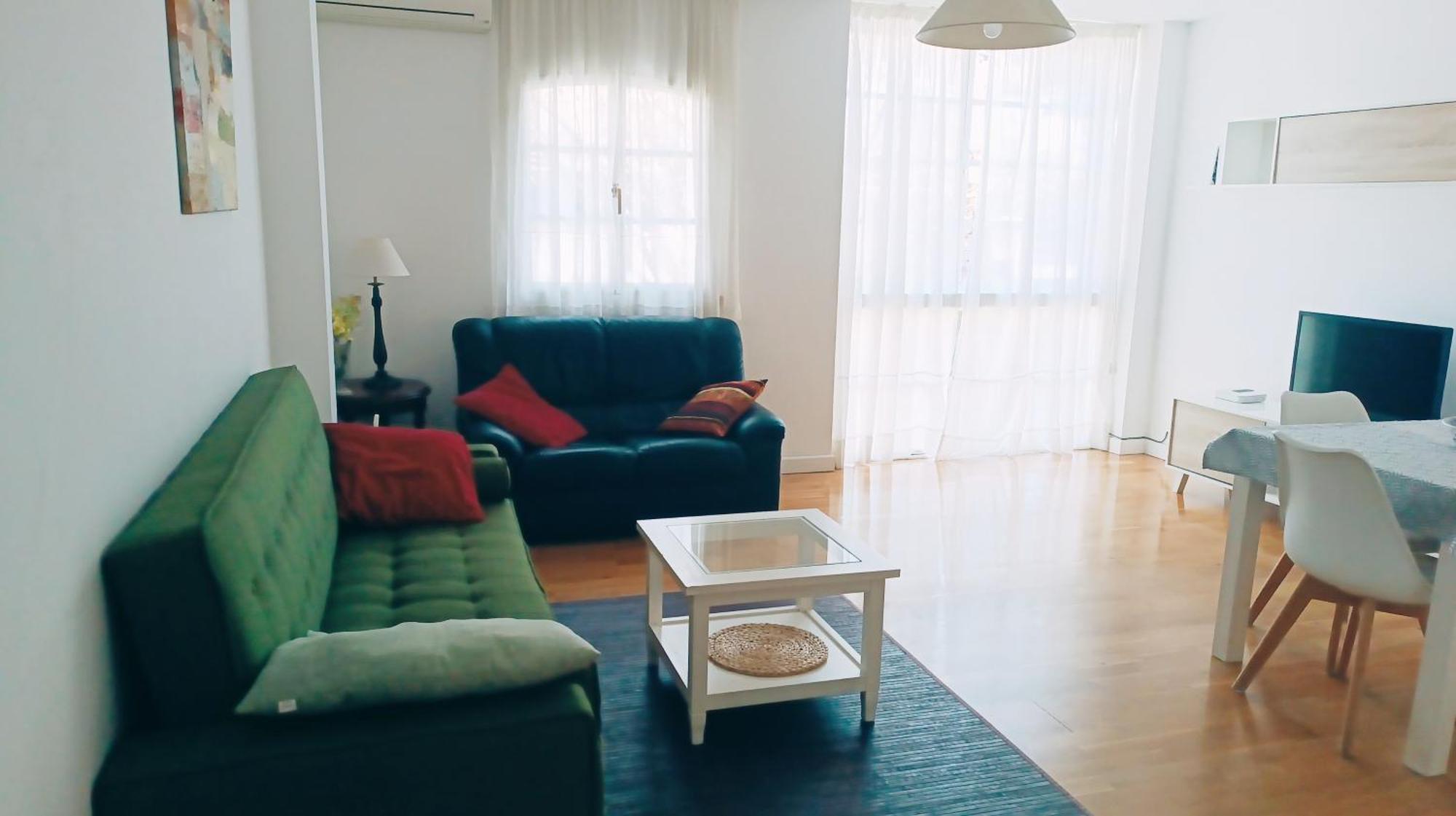 Bolivia Beach Apartments Malaga Bagian luar foto