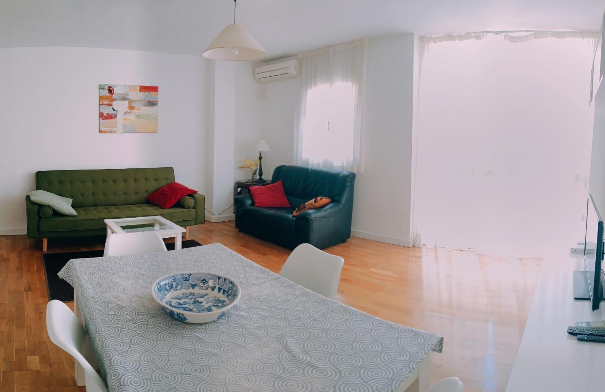 Bolivia Beach Apartments Malaga Bagian luar foto